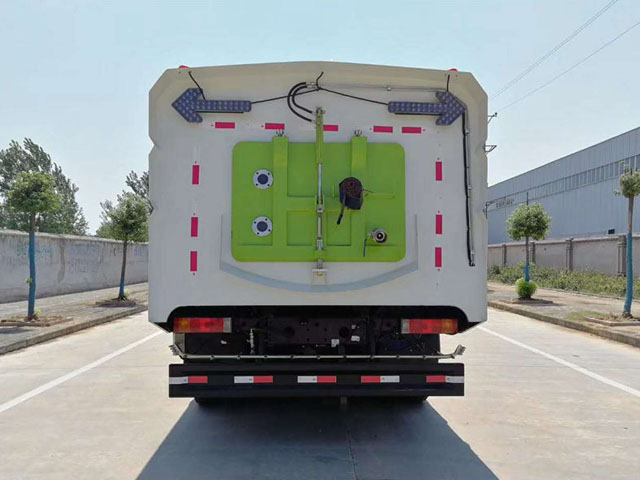 東風(fēng)天錦天然氣國(guó)六洗掃車(chē)圖片5