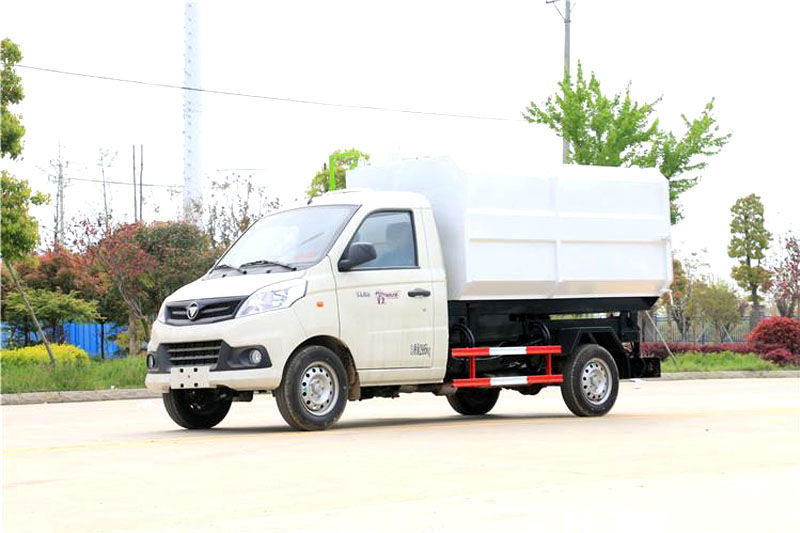 福田祥菱側(cè)掛桶垃圾車(chē)圖片3
