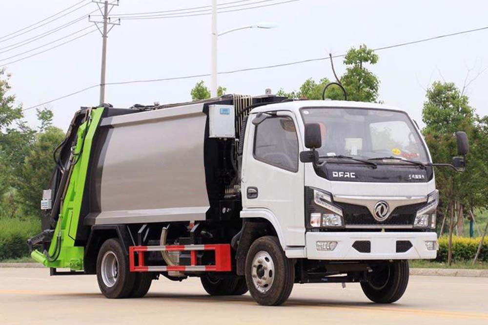 國(guó)六東風(fēng)五方壓縮式垃圾車