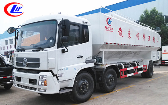 30立方東風(fēng)天錦小三軸<a href=http://www.kwoe.cn/siliaoche/ target=_blank class=infotextkey>飼料車</a>