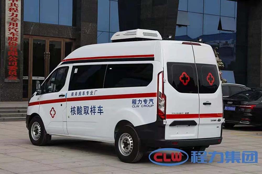 福特全順V362核酸取樣檢測(cè)車圖片3