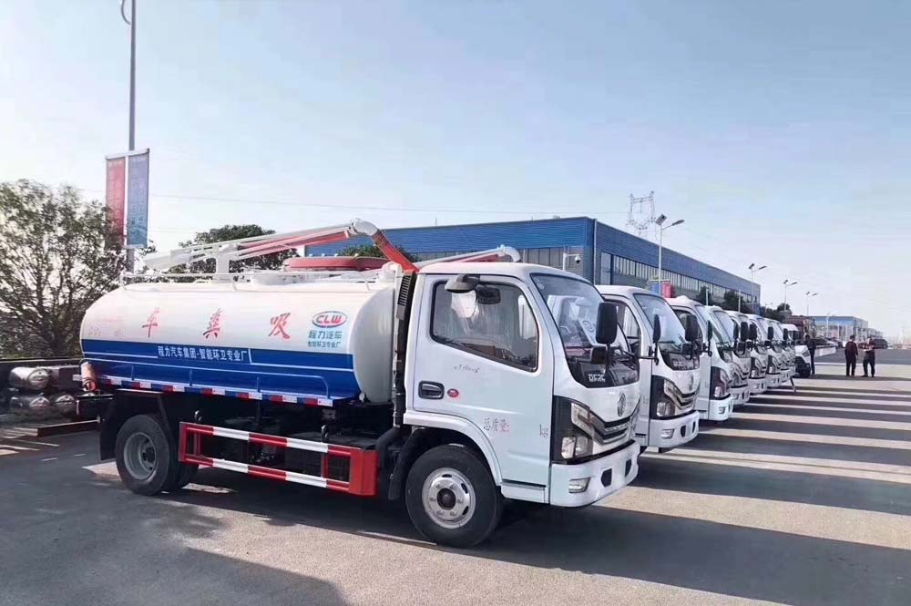 東風(fēng)多利卡國(guó)六5方吸糞車圖片4